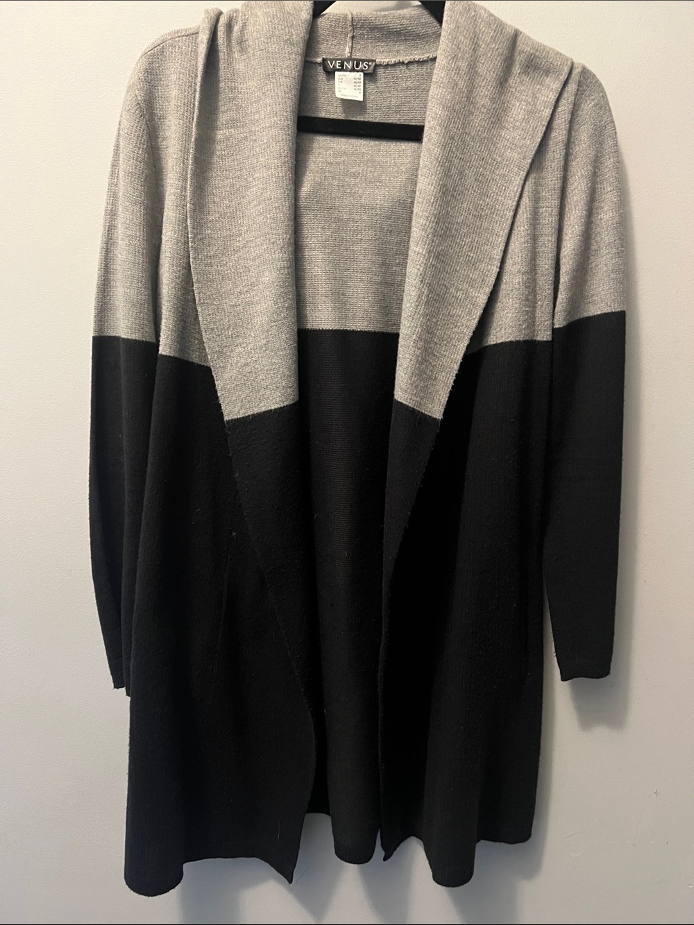 VENUS Black and Gray Open Front Colorblock Cardigan Sweater